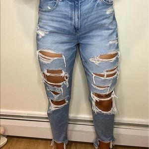 American eagle distressed mom Jean